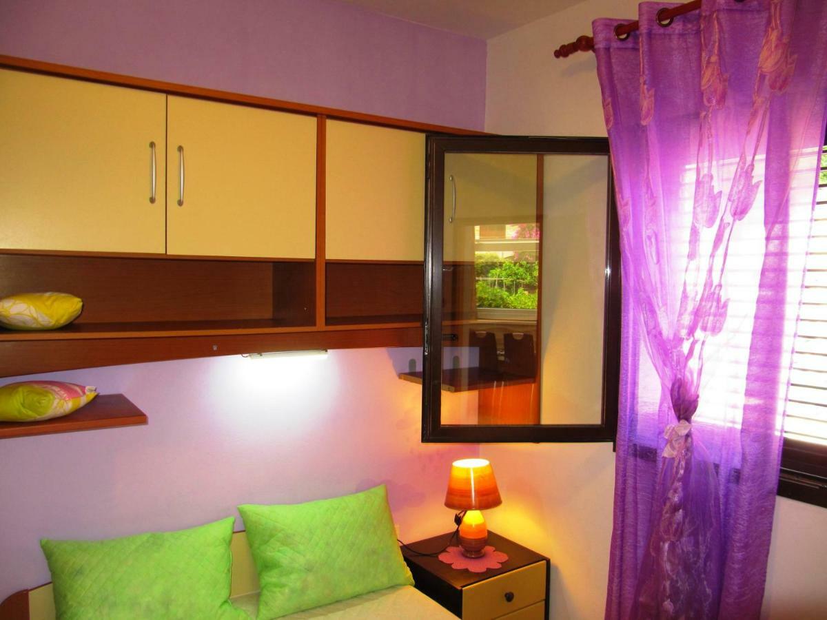 Apartmans And Rooms Dunjini Dvori 코츌라 외부 사진