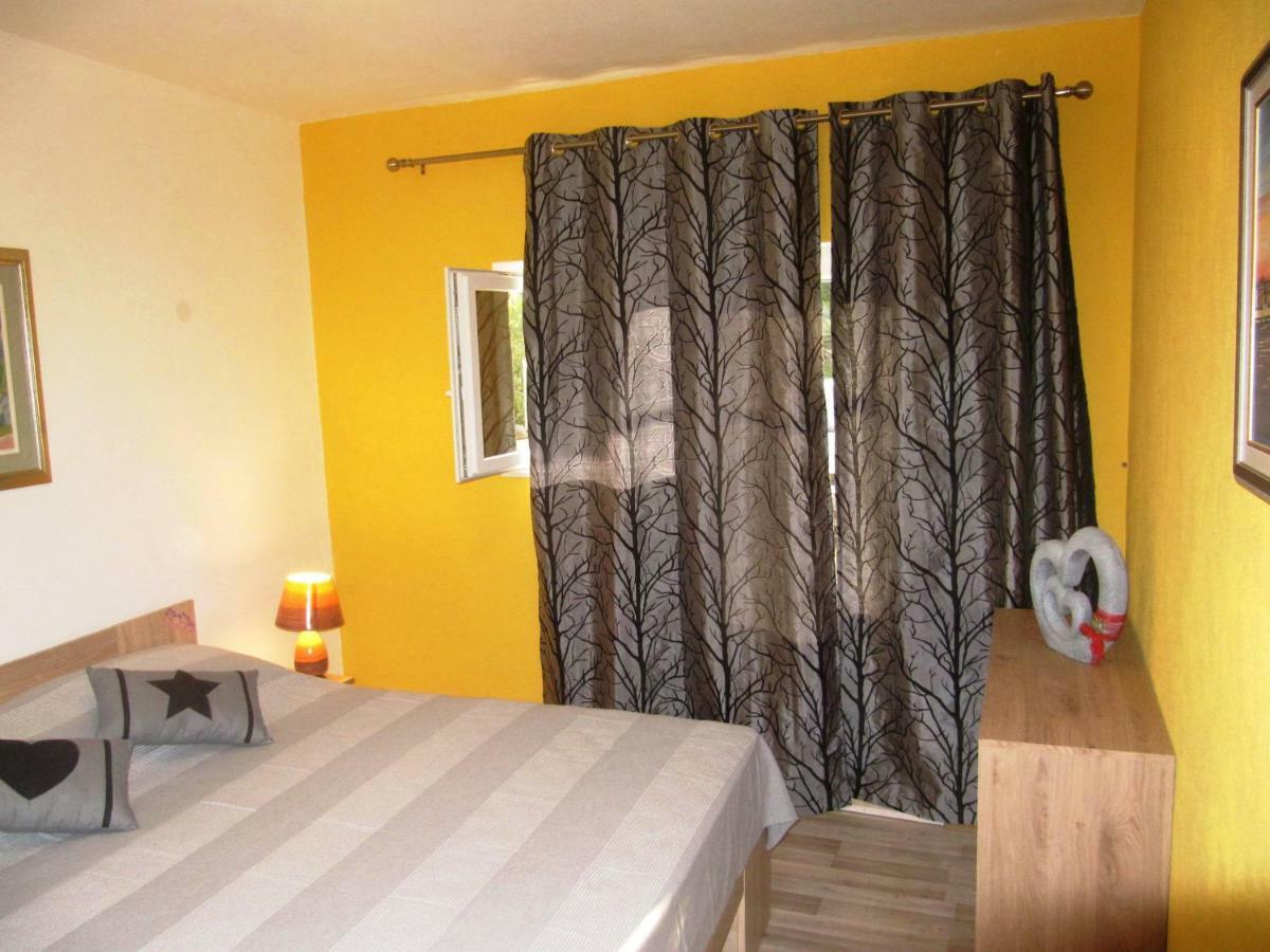 Apartmans And Rooms Dunjini Dvori 코츌라 외부 사진